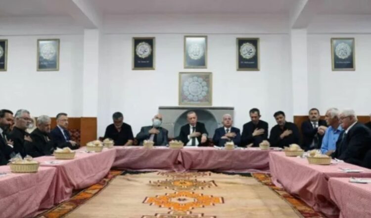 Erdoğan’ın ziyaret ettiği cemevi yönetimine ihraç talebi