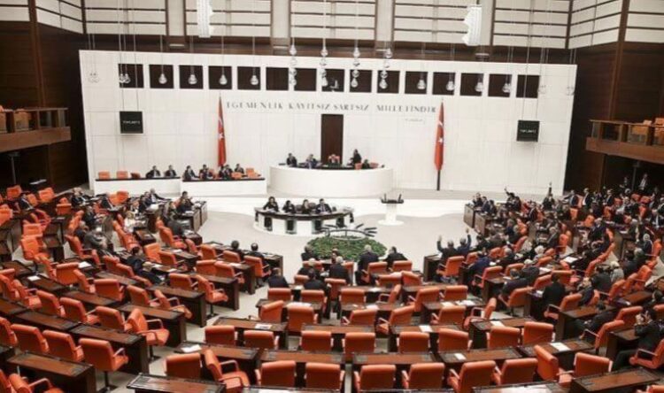 Meclis’te yeterli sayıya ulaşılamadı