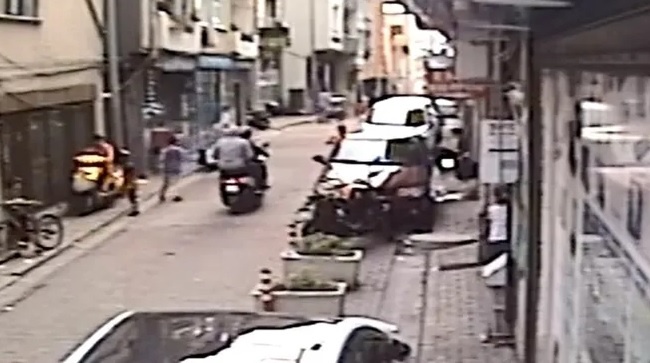 İstanbul’da berber dükkanına silahlı saldırı