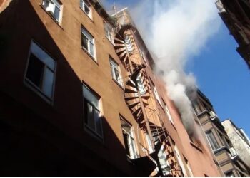 Beyoğlu’nda otel yangını