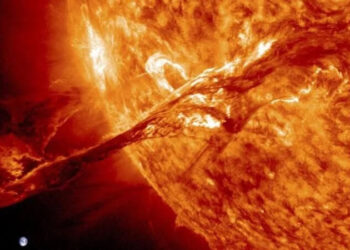 Korkutan açıklama: Güneş fırtınası Dünya’yı vuracak!
