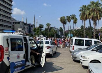 İzinsiz miting yapılıyor zanneden polisten film setine baskın