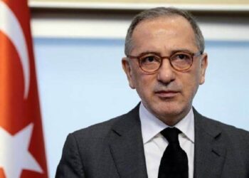 Altaylı, gazetecilerin hakaret davalarından ne kadar gelir elde ettiklerini açıkladı