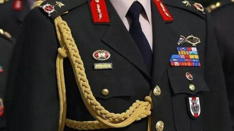 126 general ve amiralin görev yeri değişti