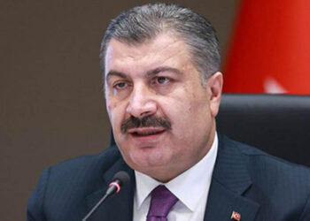 Koca’dan ‘Beyaz Reform’ paylaşımı: Doktorlara ‘imtiyazlı’ emeklilik maaşı