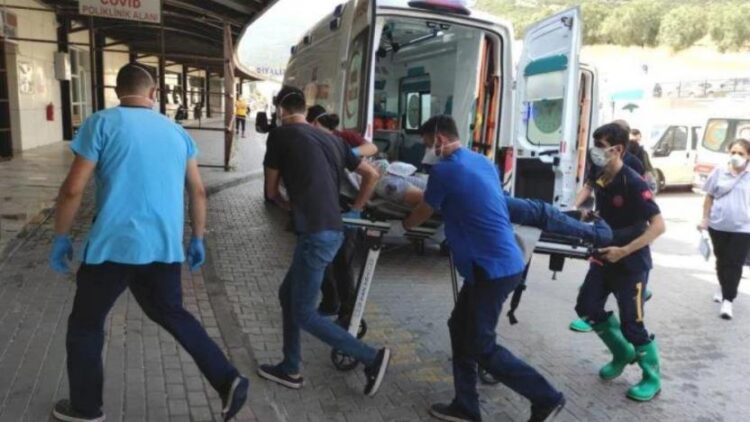 Amonyak tankının bakımını yapan işçiler zehirlendi