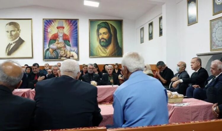 Erdoğan’ın ziyaret ettiği cemevinin dedesi: ‘Film platosu gibi kullanıldık’