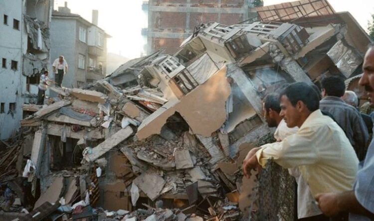 23 yıl geçti ama acılar dinmedi… Deprem artık çok yakın