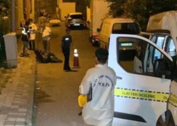 İstanbul’un göbeğinde silahlı saldırı: 1 ölü, 1 yaralı