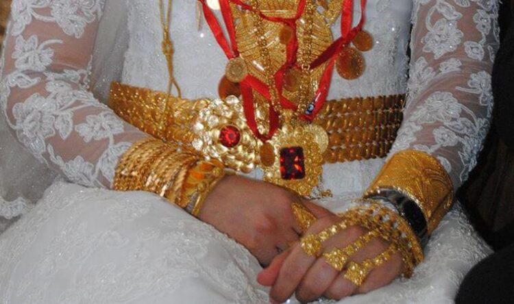 Evli çiftler dikkat: Yargıtay’dan emsal ‘takı’ kararı