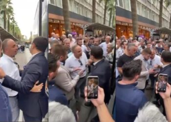 Babacan’ın katıldığı programa AK Partililerden sabotaj girişimi