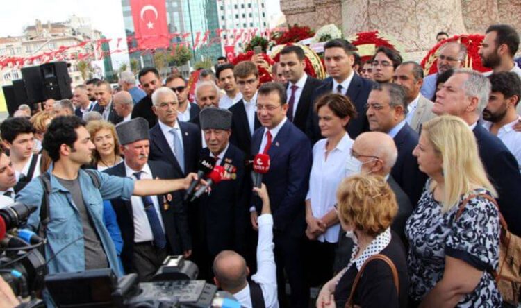 İmamoğlu’ndan 30 Ağustos töreninde ‘100. yıl’ vurgusu