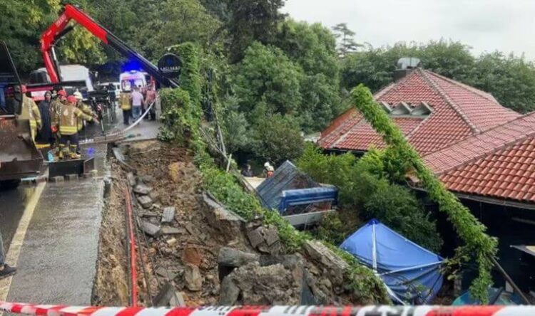 Beykoz’da istinat duvarı çöktü: 1 kişi göçük altında