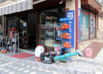 Cinsel saldırıdan kurtuldu, çıplak halde esnafa sığındı