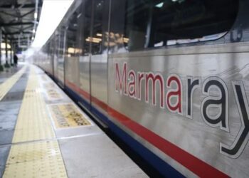 Marmaray’da hafta sonu seferlerinin saati uzatıldı