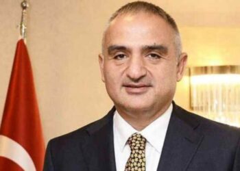 Turizm Bakanı Ersoy’un 5 yıldızlı otel projesine teşvik