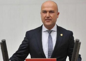 CHP’li Bakan: “Listeler sarayda sadakate göre hazırlanıyor”