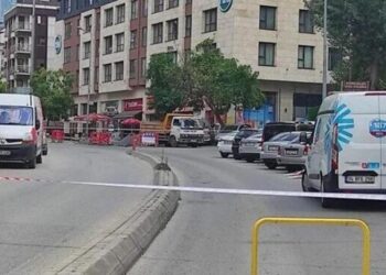 Şişli’de doğalgaz borusu patladı: Cadde trafiğe kapatıldı