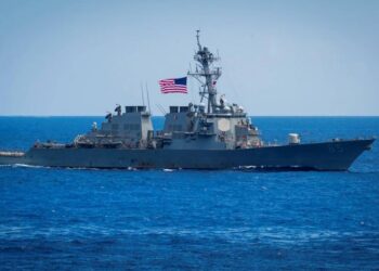 ABD’nin savaş gemileri Tayvan Boğazı’nda