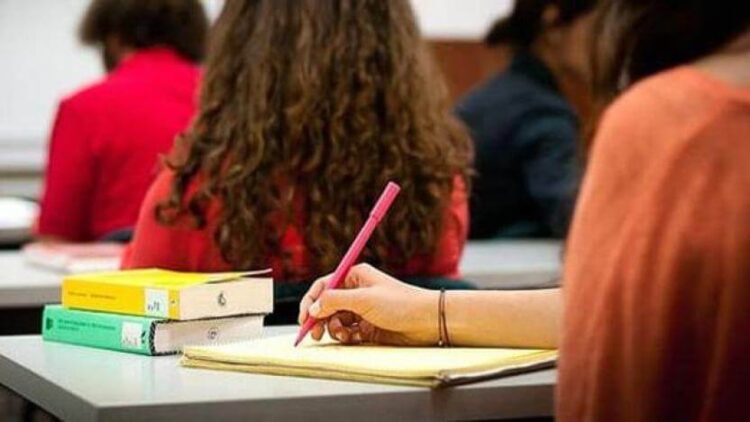 Üniversite öğrencilerine burs tuzağı