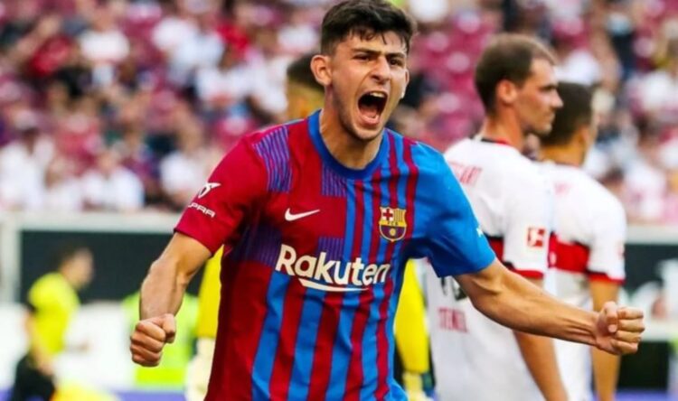 Galatasaray genç futbolcuyu resmen duyurdu!