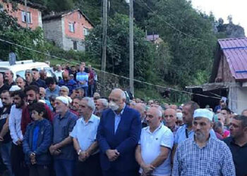 Kuzenini hastaneye yetiştirirken hayatını kaybetti