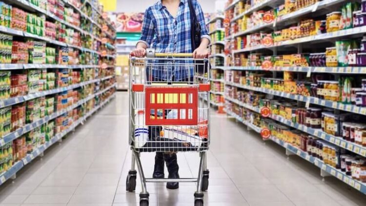 Kamuoyu araştırması: Vatandaş indirimli ürün için market market geziyor