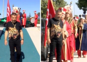 Mühürlenen hayvanat bahçesine ‘mehterli’ açılış