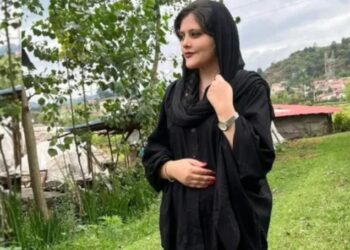 İran’da polisin gözaltına aldığı kadın hayatını kaybetti