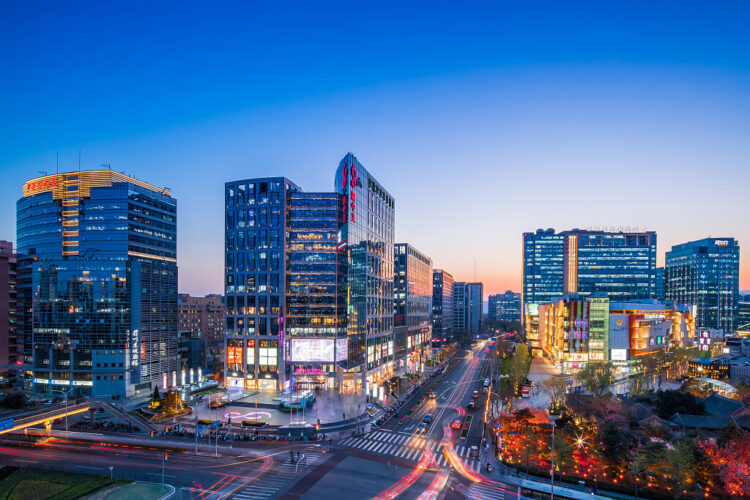 Çin: ABD, ticari ve bilimsel temasları engellemekten zararlı çıkacak