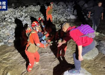 Sichuan’da 6,8 büyüklüğünde deprem: En az 65 ölü