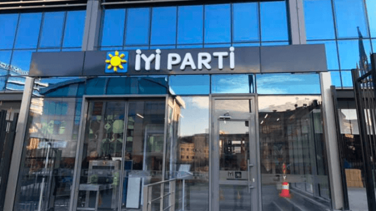 CHP’li Tekin’in ‘HDP’ açıklamasından sonra… İYİ Parti’de istifa