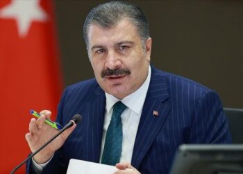Fahrettin Koca’nın koronavirüs testi negatife döndü