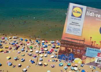 Alman marketin ‘ucuza Türkiye tatili’ satması gündem oldu