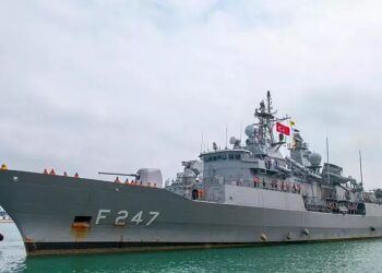 2010 yılından sonra ilk: Türk savaş gemisi İsrail limanına demir attı