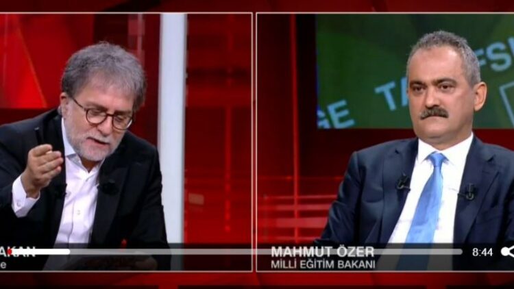 Kariyer sınavını savunan Bakan Özer’e öğretmenlerden tepki