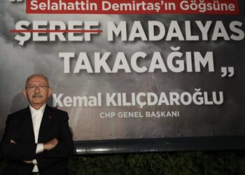 Kılıçdaroğlu ‘provokatif’ pankartın önüne geçti: İnadına helalleşeceğiz