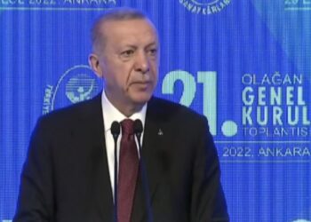 Erdoğan: Faizin daha da inmesi lazım