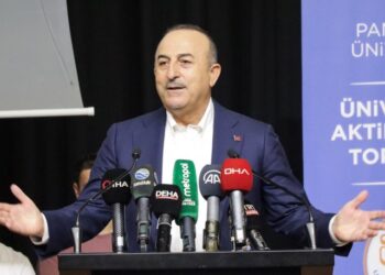 Çavuşoğlu’ndan ‘Kıbrıs’ mesajı: ‘Daha fazla güç ve silah göndereceğiz’