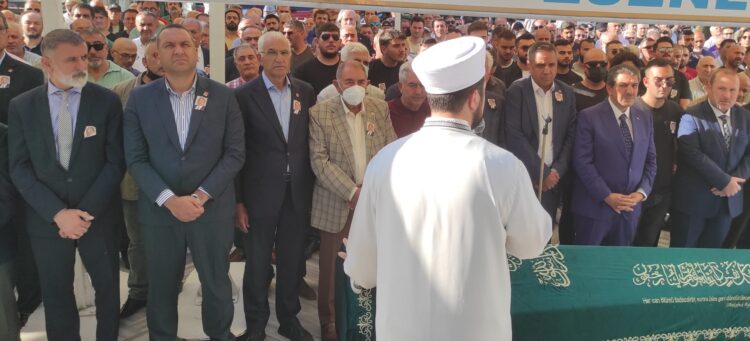 CHP’nin acı günü… Cihangir Kaymakçı son yolculuğuna uğurlandı