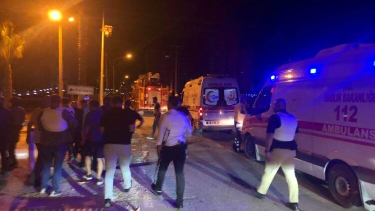 Mersin’de polisevine saldırı: 1 polis yaşamını yitirdi, 1’i polis 4 yaralı