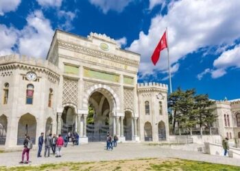 106 bin genç üniversite kapısından geri döndü