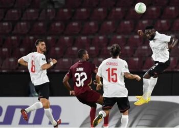 Sivasspor Romanya’dan 3 puanla dönüyor