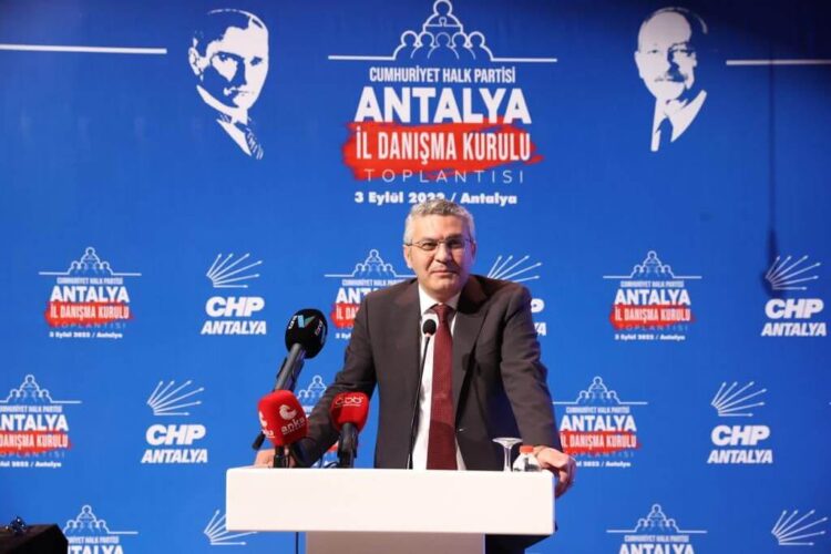 CHP’li Oğuz Kaan Salıcı: İktidar Türkiye’nin milli değerleri ile sorun yaşıyor…