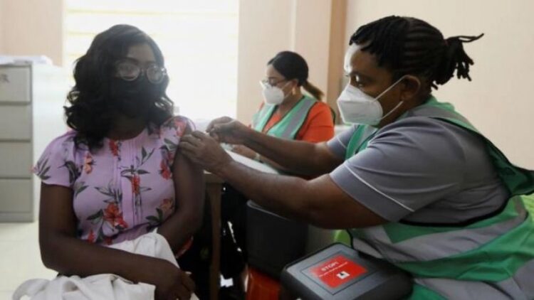 Lassa ateşi alarmı! Salgına yakalanan kişi sayısı bine yaklaştı