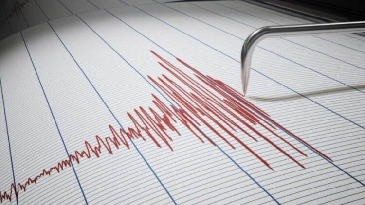 Erzincan’da korkutan deprem