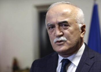 Vakıflar Genel Müdürü’nün 41 asgari ücrete bedel 3 maaş aldığı ortaya çıktı