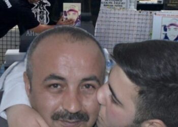 Gazeteci Bülent Çavuş’tan Erdoğan’a: “Oğlum Ahmet Emre Çavuş’u Kim Vurdu?”