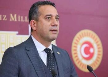 Başarır, Taşkesenlioğlu’na sordu: ‘Başka hangi vatandaşlığa sahipsiniz?’