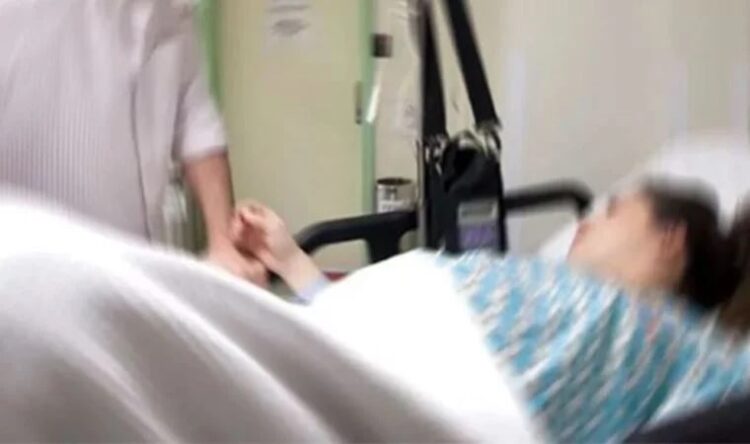 Anestezi altındayken erkek hemşirenin istismarına uğradı